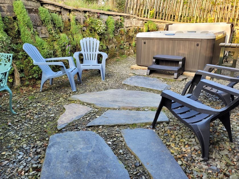 Outdoor area | Galleri - Dolgoy Cottages, Llangrannog