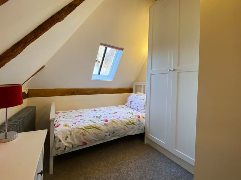 Single bedroom | The Granary, Hothfield
