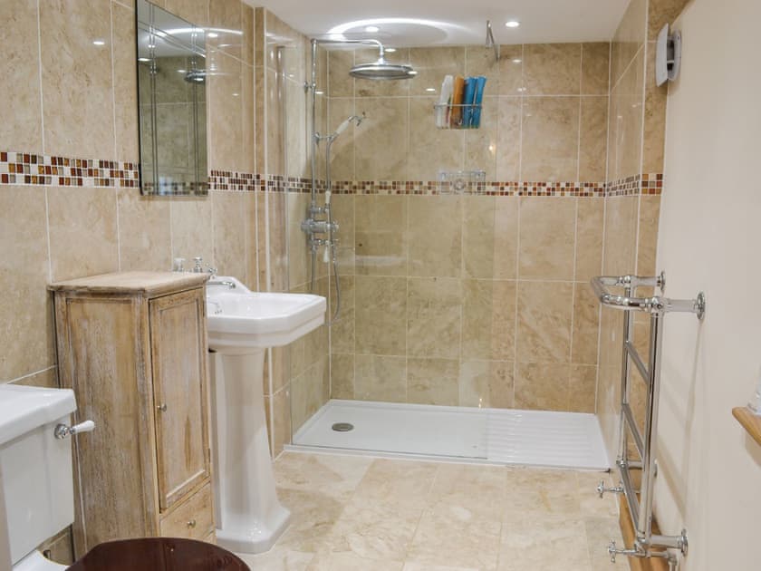 Shower room | The Granary, Hothfield