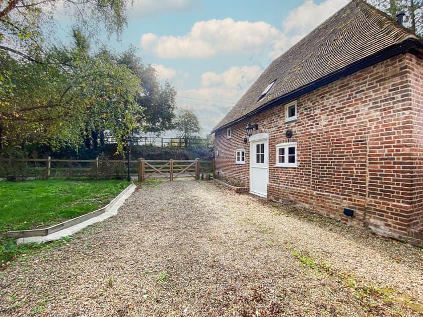 Parking | The Granary, Hothfield
