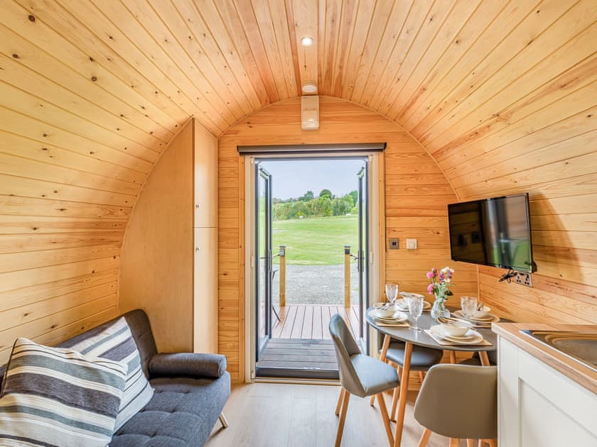 Interior | Brook Valley Glamping-Oak - Brook Valley Glamping, Llanfair Caereinion