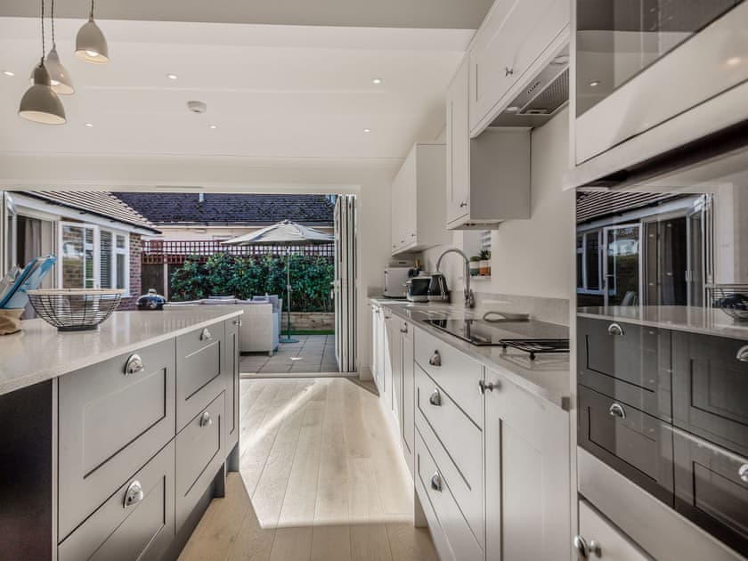 Kitchen area | Sea Glimpse, Arundel