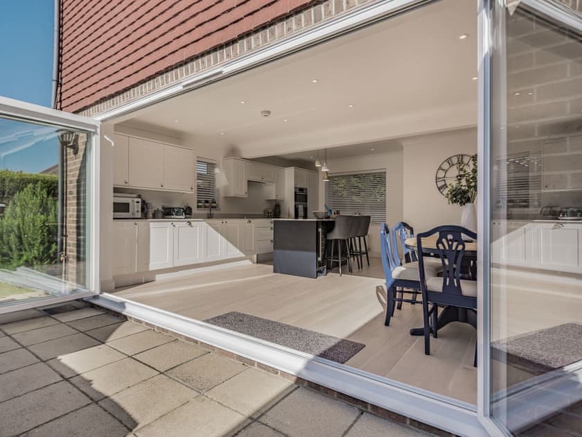 Outdoor area | Sea Glimpse, Arundel