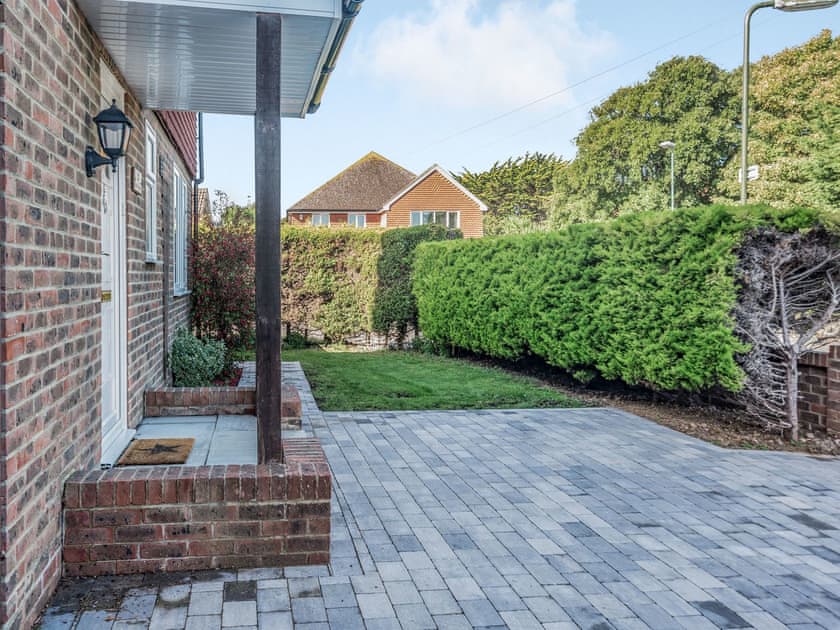 Outdoor area | Sea Glimpse, Arundel