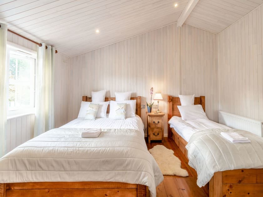 Family bedroom | Beech Tree Lodge, Derby