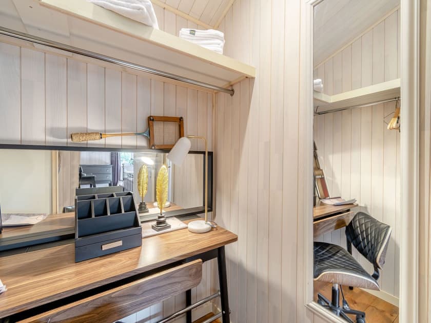Study and walk-in wardrobe | Beech Tree Lodge, Derby
