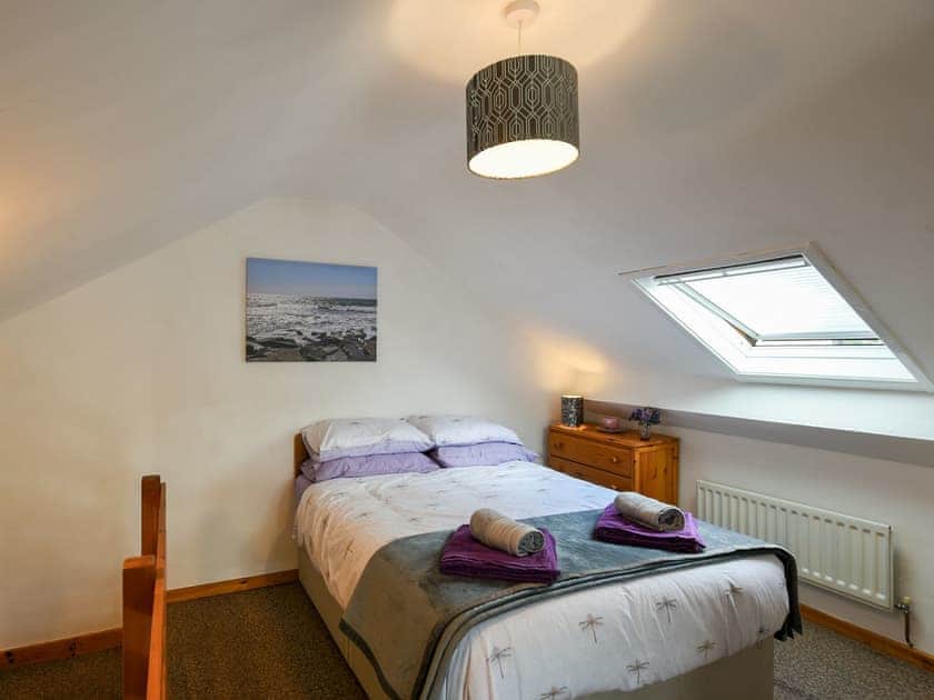Double bedroom | Maldwyn, Tywn