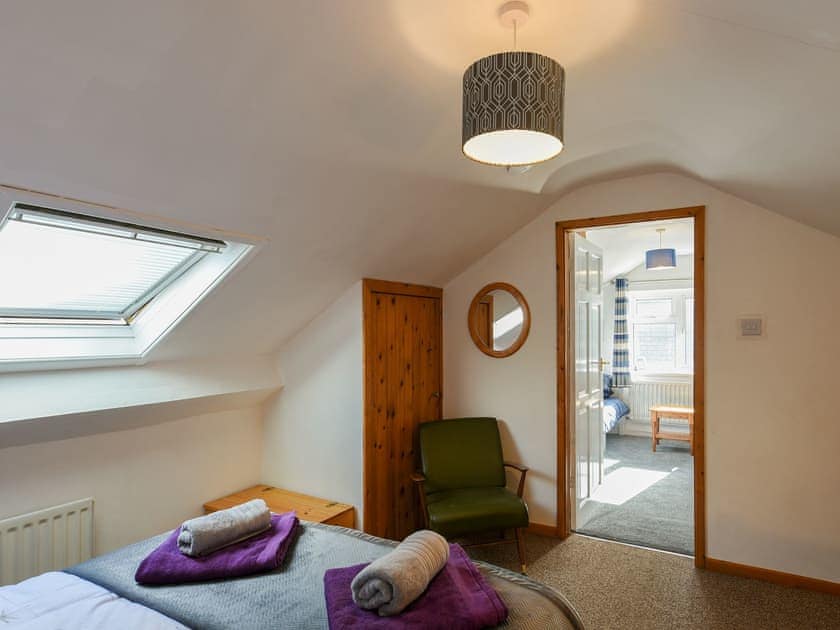 Double bedroom | Maldwyn, Tywn