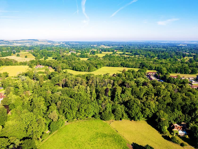 Setting | Bedouin - Hollington Park Glamping, Woolton Hill, nr Newbury