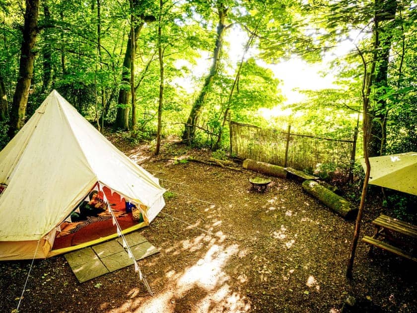 Setting | Moroccan - Hollington Park Glamping, Woolton Hill, nr Newbury