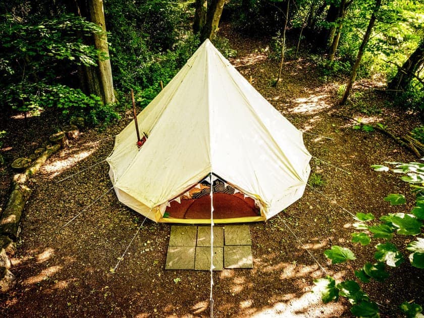 Setting | Moroccan - Hollington Park Glamping, Woolton Hill, nr Newbury