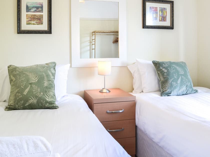Twin bedroom | The Dairyman’s Cottage, York