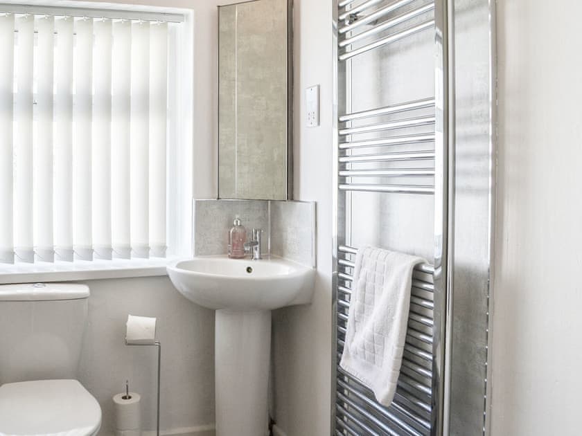 Bathroom | The Dairyman’s Cottage, York