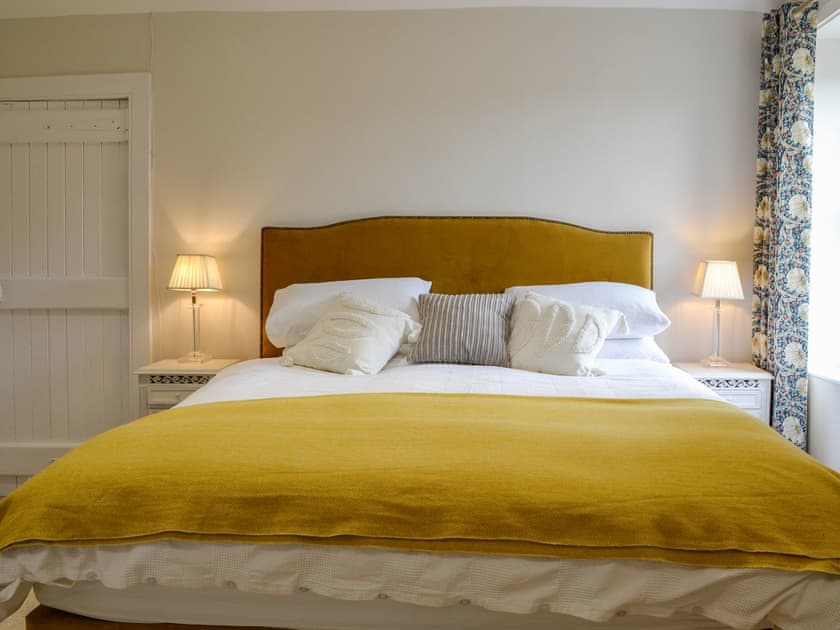 Double bedroom | Myreside Cottage, Meigle