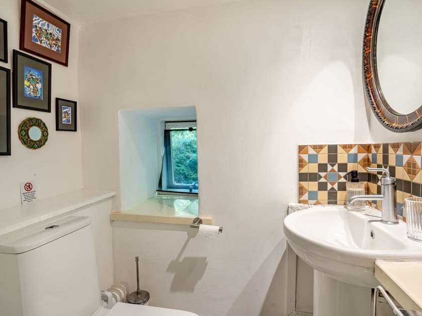 En-suite | Pistyll Bach - Eco Retreats, Capel Isaac