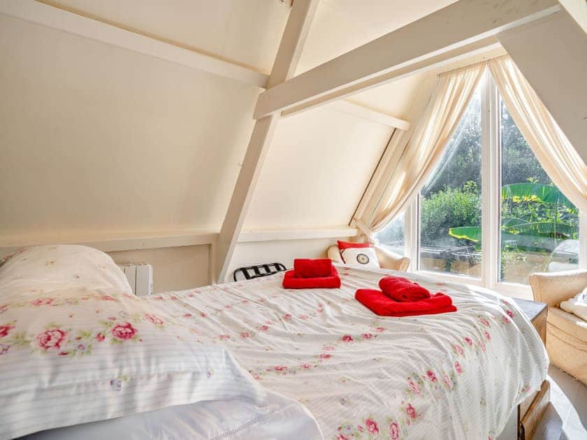 Double bedroom | Pistyll Bach - Eco Retreats, Capel Isaac
