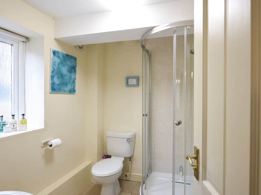 Shower room | The Corn House - Hanley Farm, Hook-a-Gate, near Shrewsbury