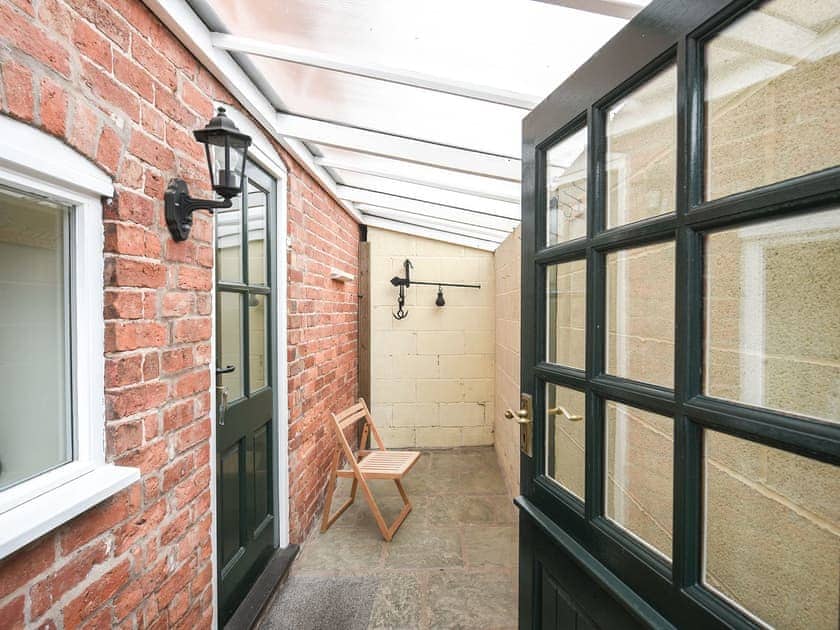 Covered seating area | The Corn House - Hanley Farm, Hook-a-Gate, near Shrewsbury