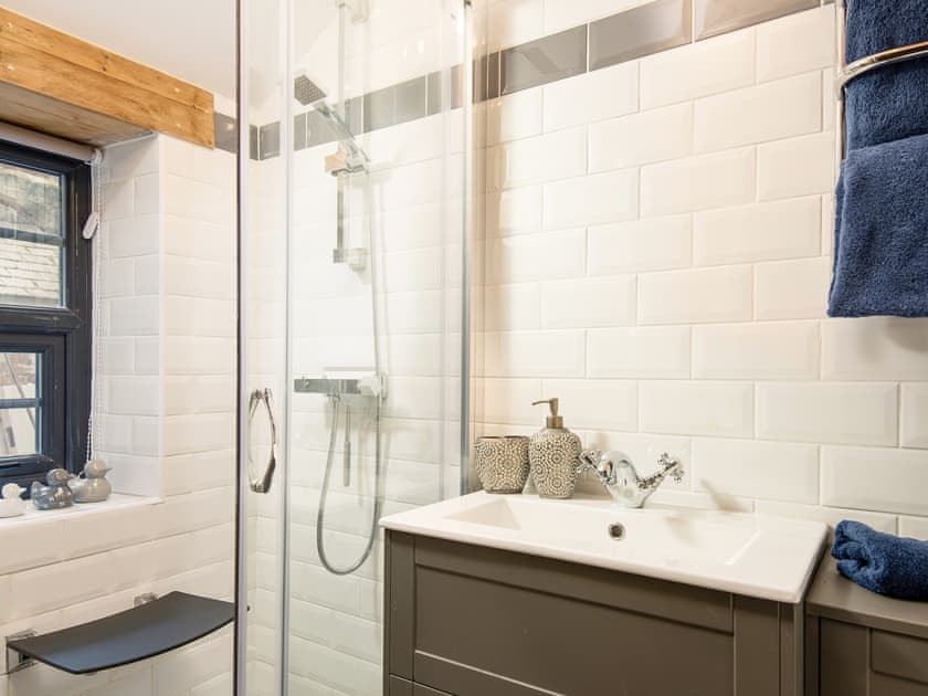 En-suite | The Gatehouse, Alnwick