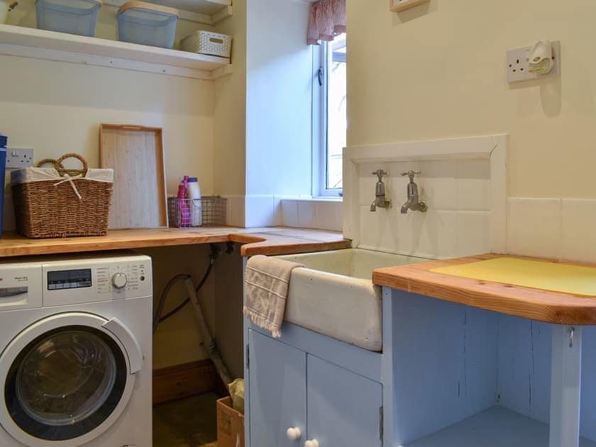 Utility room | St. Georges Cottage, Holmfirth