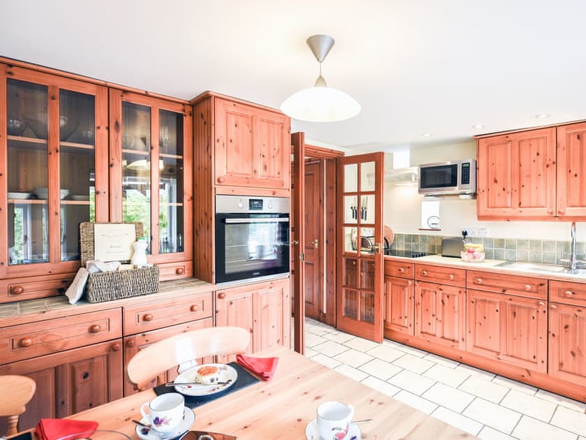 Kitchen/diner | The Old Coach House - Hanley Farm, Hook-a-Gate, near Shrewsbury