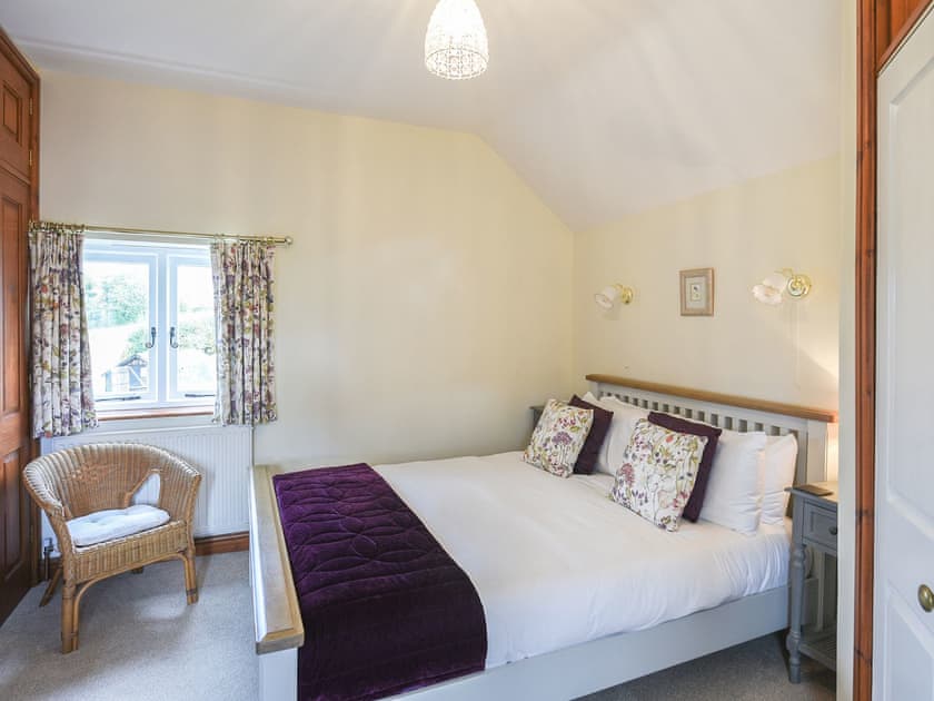 Double bedroom | The Old Coach House - Hanley Farm, Hook-a-Gate, near Shrewsbury