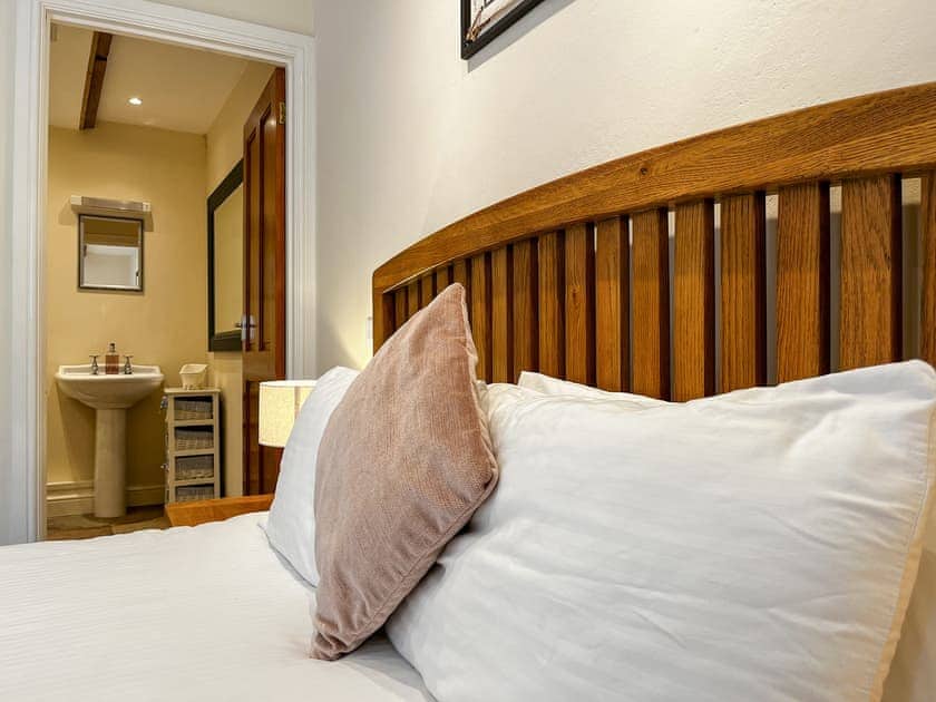 Double bedroom | Damsels Bower, Over Haddon, near Bakewell