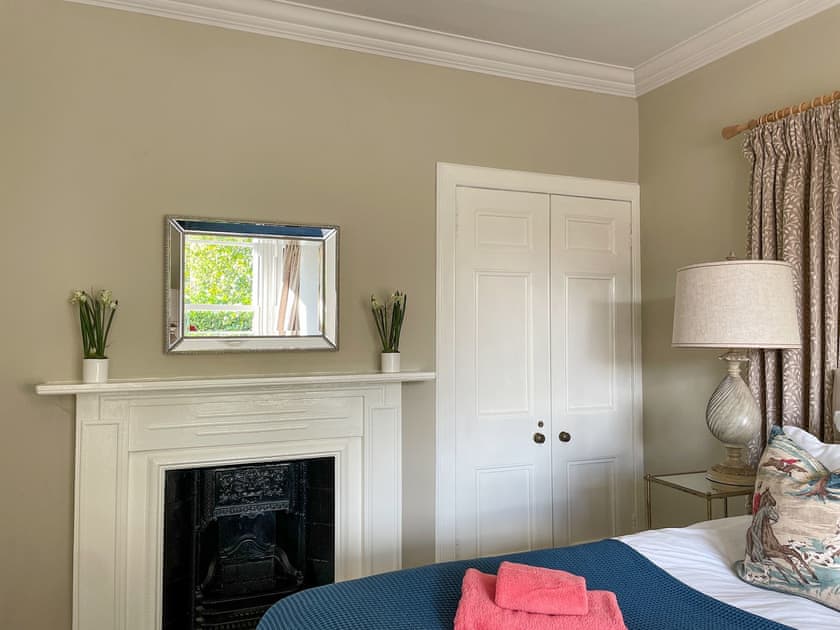 Double bedroom | Princeland Lodge - Princeland Cottages, Coupar Angus, near Blairgowrie