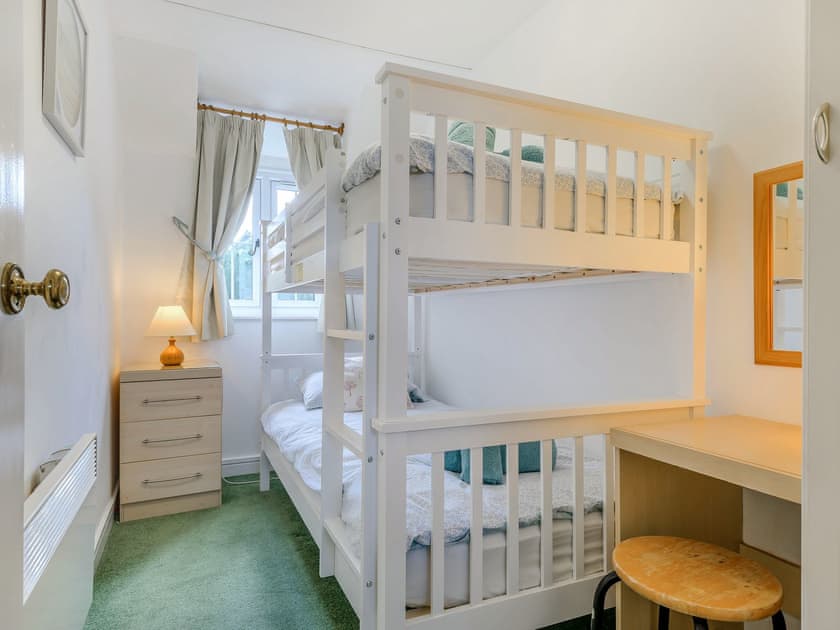 Bunk bedroom | Apple Cottage, Lympsham