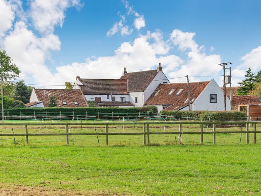 Setting | Apple Cottage, Lympsham