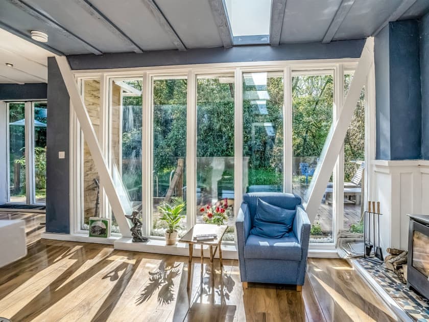 Living area | The Berm - Eco Retreats, Capel Isaac