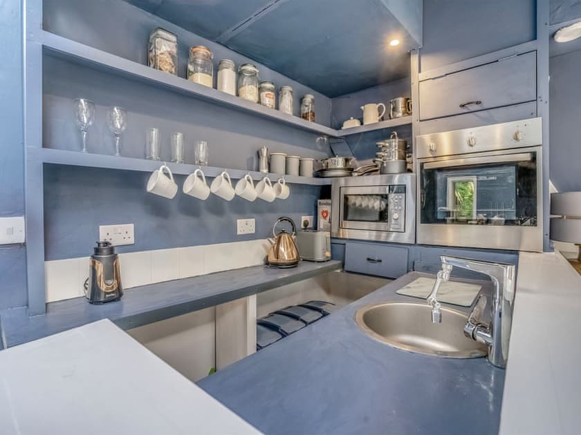 Kitchen | The Berm - Eco Retreats, Capel Isaac