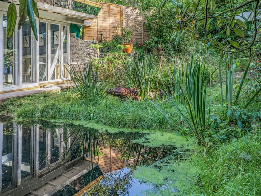 Outdoor area | The Berm - Eco Retreats, Capel Isaac