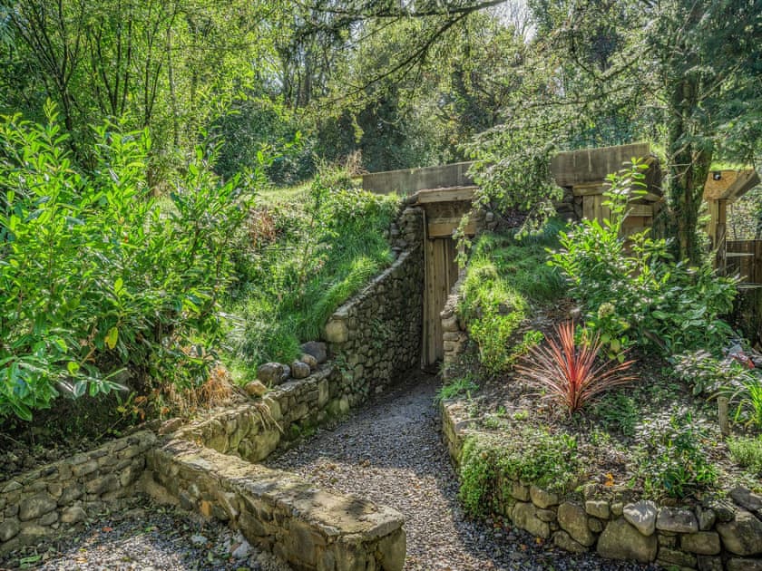 Garden and grounds | The Berm - Eco Retreats, Capel Isaac