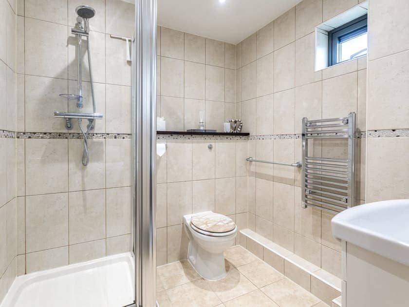 En-suite | Apartment 19, Newquay