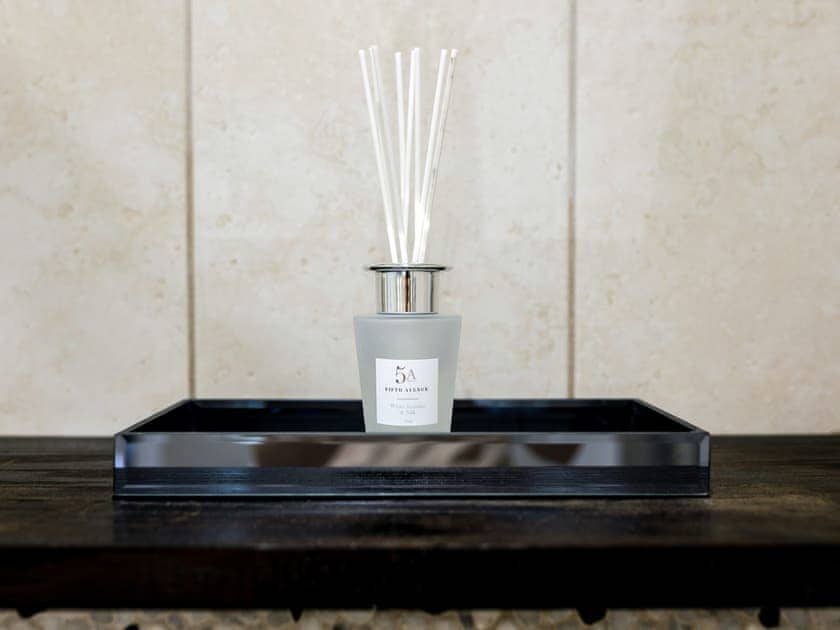 En-suite | Apartment 19, Newquay