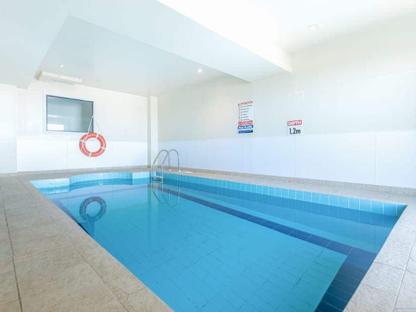 Swimming pool | Apartment 19, Newquay