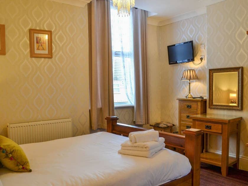 Double bedroom | Kilburn House, Bridlington