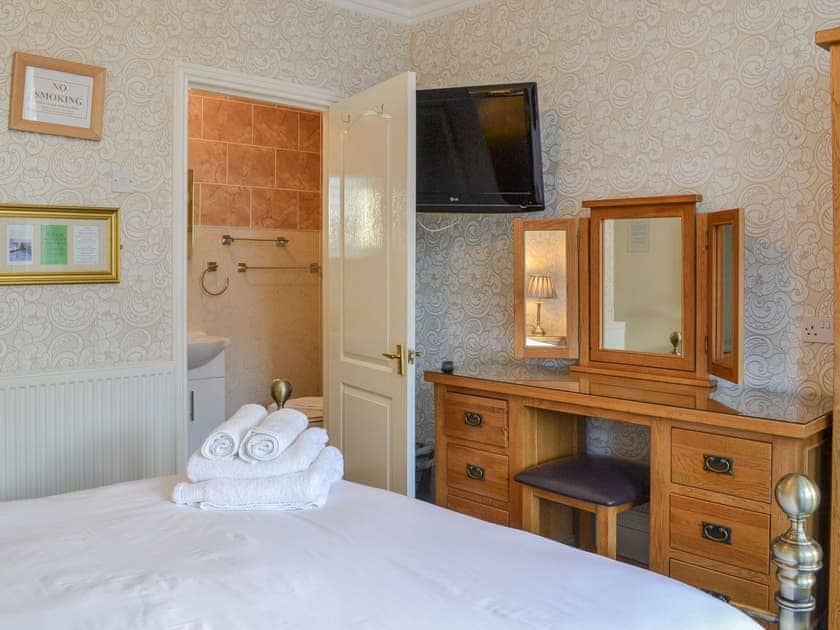 Double bedroom | Kilburn House, Bridlington