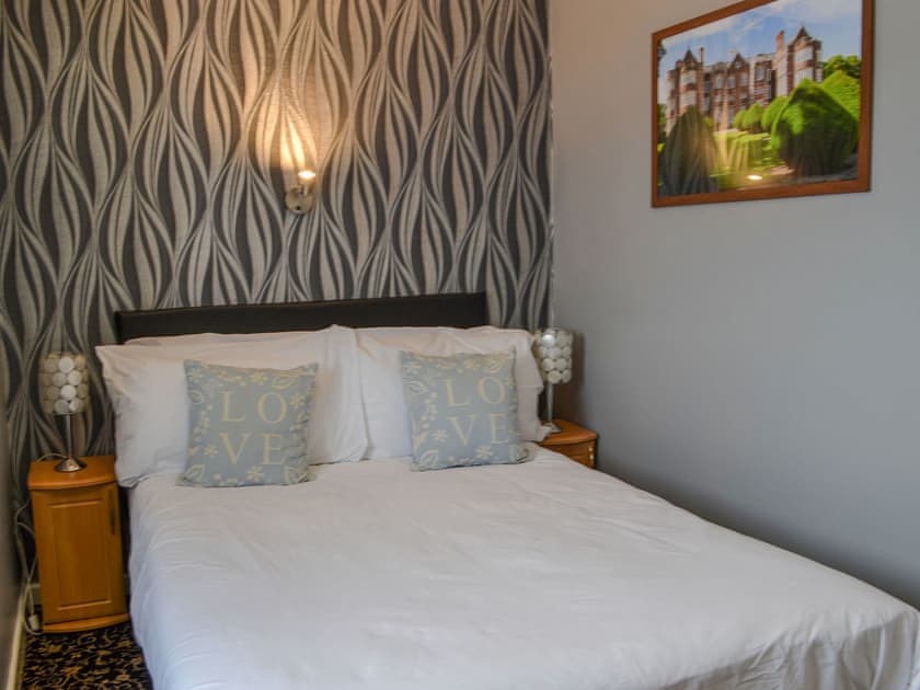 Double bedroom | Kilburn House, Bridlington
