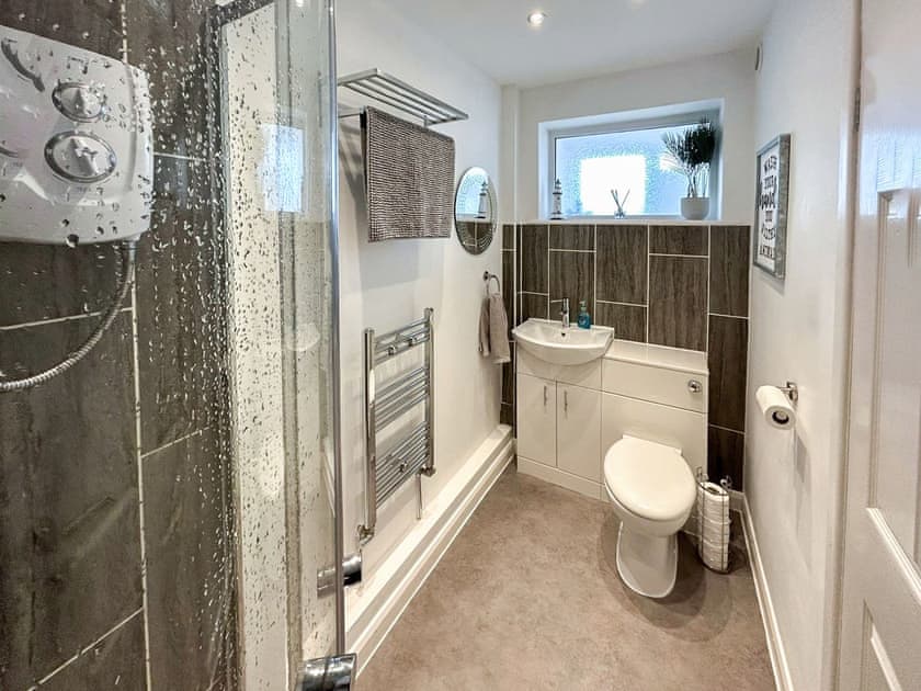 Shower room | Seapoint House, Thornton-Cleveleys