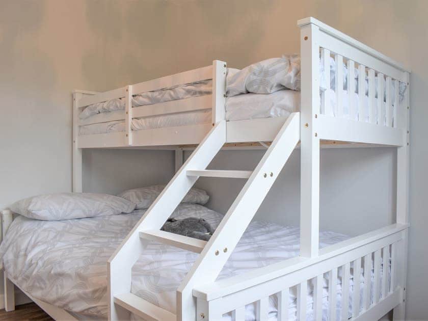Bunk bedroom | Barn Owls Holiday Bungalow, Weston, near Sidmouth