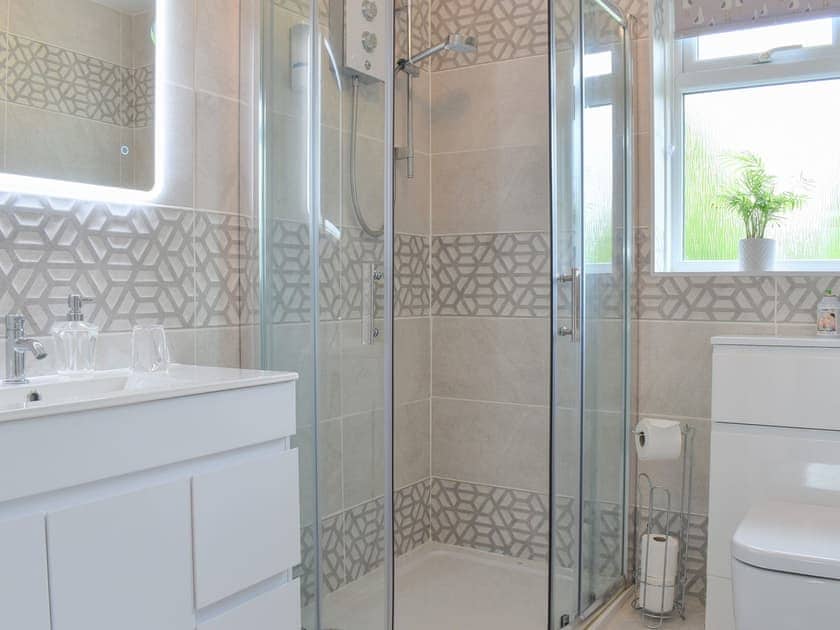 Shower room | Barn Owls Holiday Bungalow, Weston, near Sidmouth