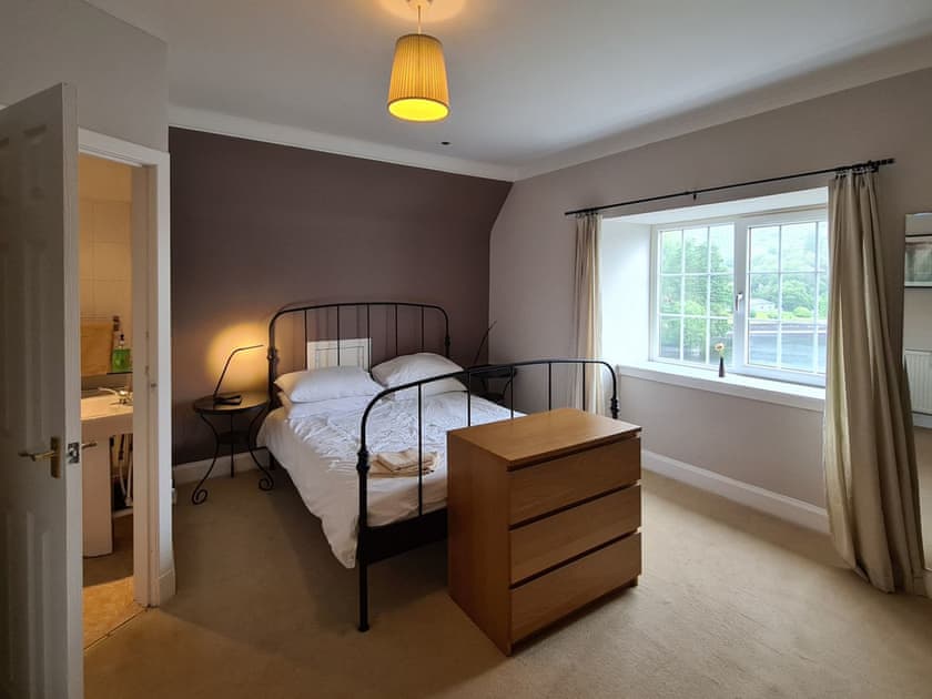 Double bedroom | Lochside Apartment - Lochside Holidays, Stronachlachar