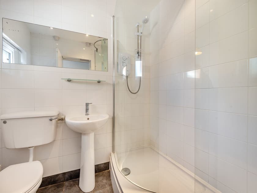 Shower room | Heritage Wharf, Heritage Marina, near Congleton