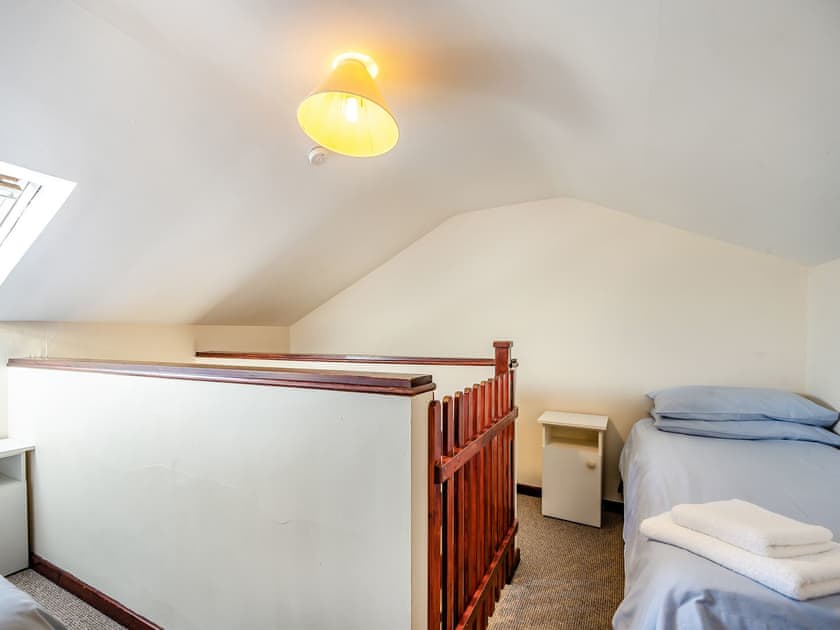 Twin bedroom | Heritage Wharf, Heritage Marina, near Congleton