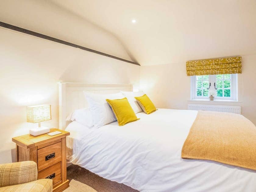Double bedroom | 1 Chantry Cottage, Tunstall Nr Snape