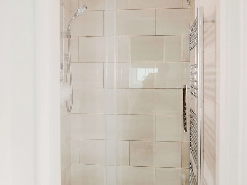 Shower room | 1 Chantry Cottage, Tunstall Nr Snape
