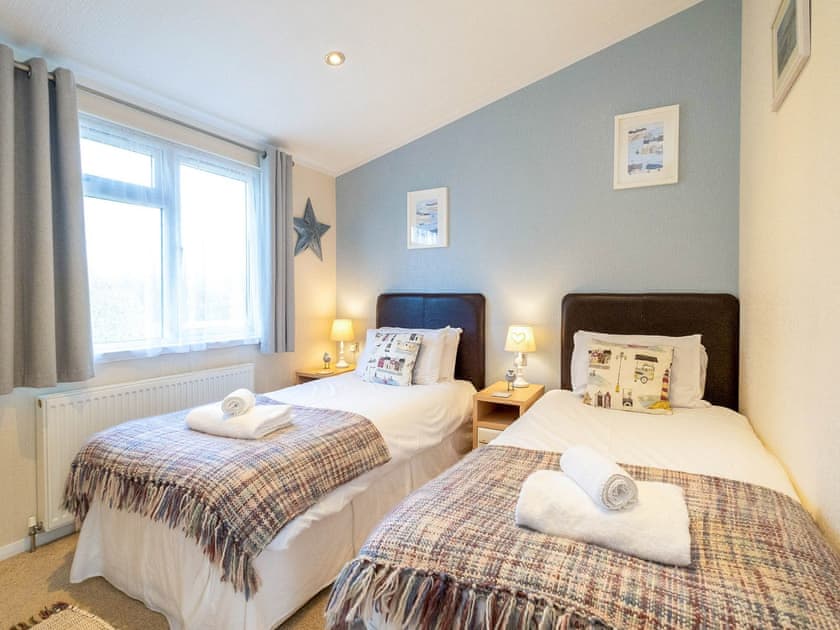 Twin bedroom | Little Owl, Aldringham