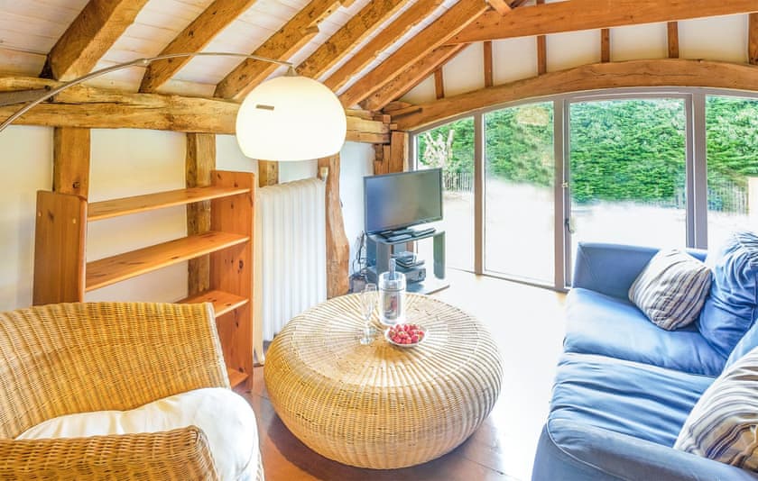 Living room | Old Hall Barn - Aldeburgh Coastal Cottages, Darsham, near Saxmundham